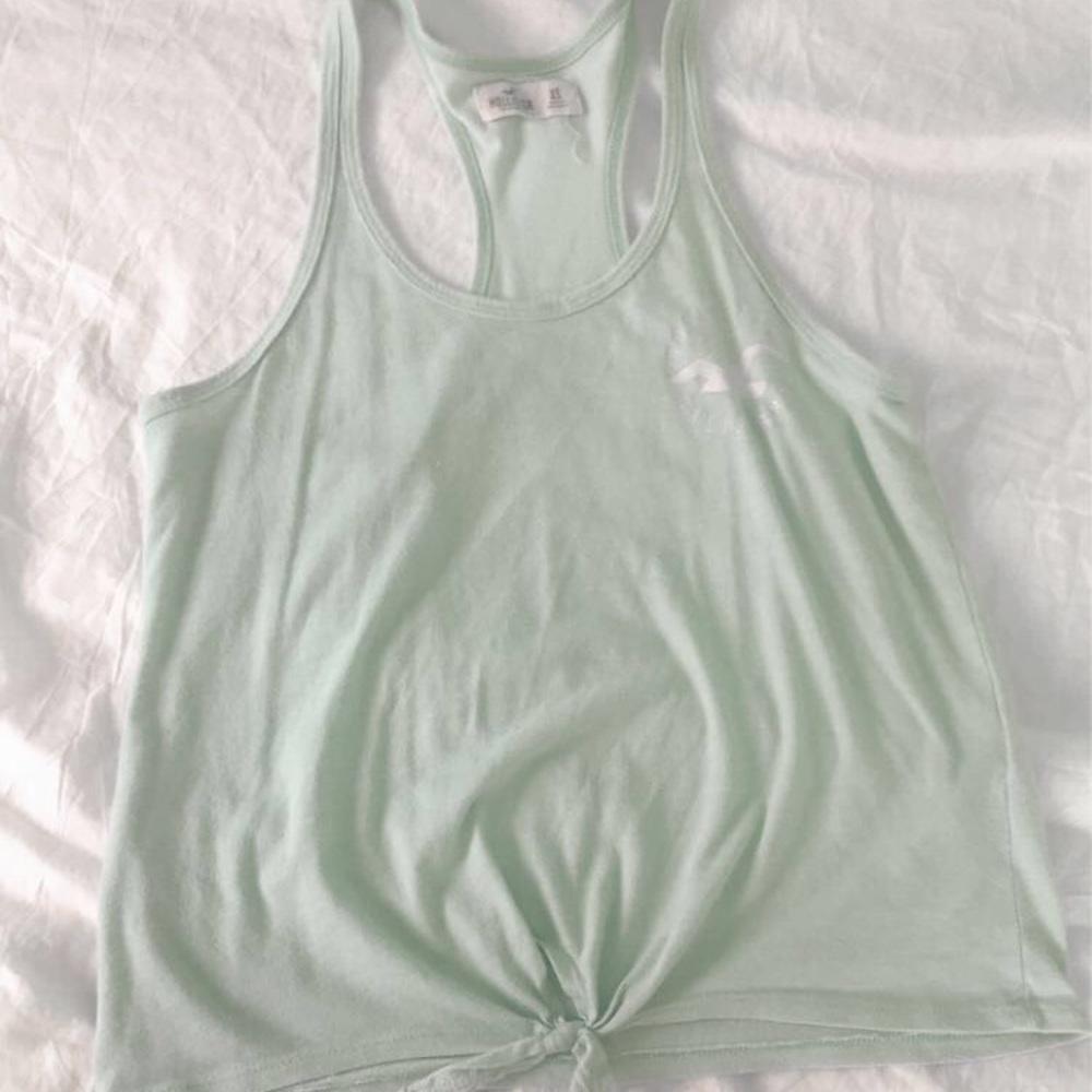 hollister tank